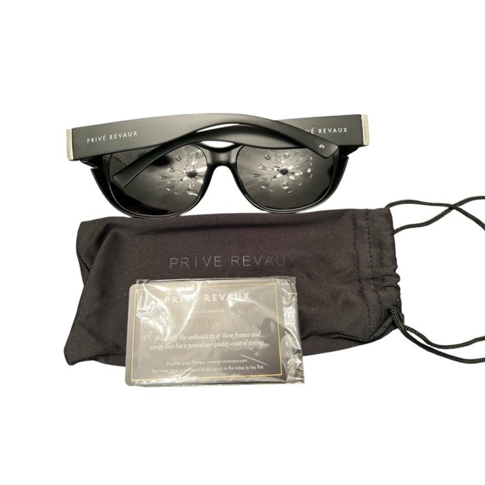 Privé Revaux Foldable Sunglasses Black New w/ Satchel Pouch‎ & Auth Card - Picture 3 of 3